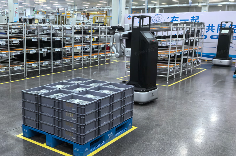 yabo鸭脖-音乐才子毛不易推荐音乐电视 海报上Vidda世界杯联名logo却亮了